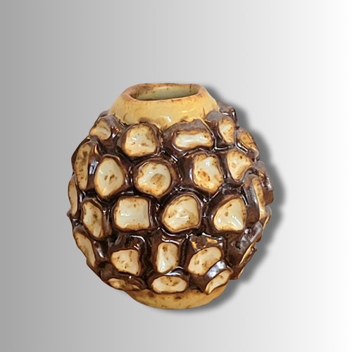 Click to view detail for SL-594 Stoneware Presh Pot, Smooth Divots $65